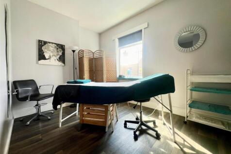 First floor front treatment room