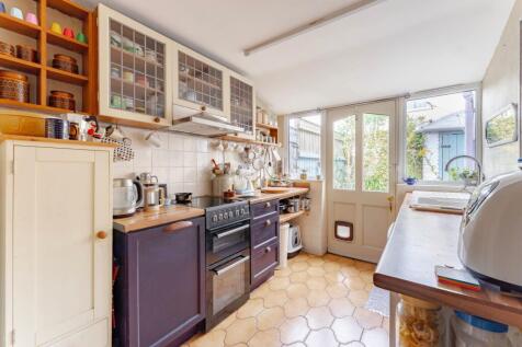 Property Image 4