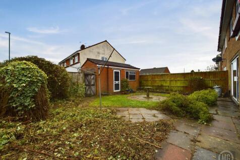 Rear Garden with Garage Access