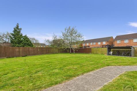Communal Green