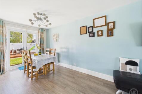 Living Room/Diner