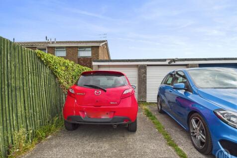 Garage within Rear Block
