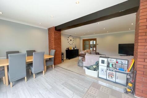 Dining Area leading through to Lounge