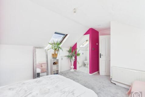 Bedroom 4 with En-suite