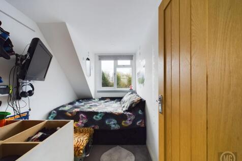 Bedroom 3 with Front Aspect