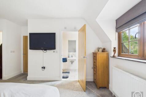 Bedroom leading to En-suite