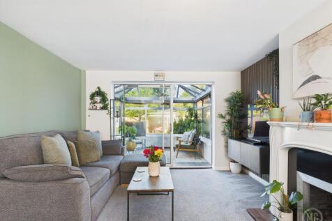 Living Room leading to Sun Room