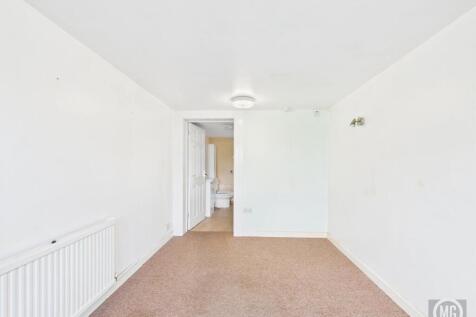 Living Room (2)