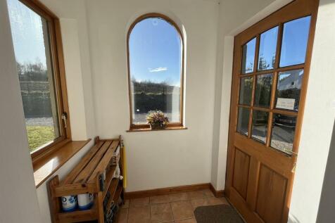 ENTRANCE PORCH