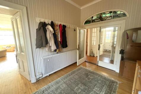 ENTRANCE HALLWAY