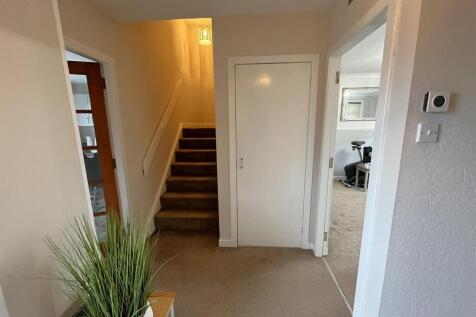 STAIRCASE &amp; LANDING
