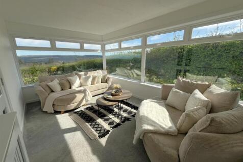 SUN LOUNGE