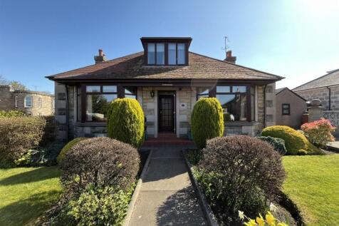 CAIRNROSA, BRAELOSSIE PLACE, ELGIN