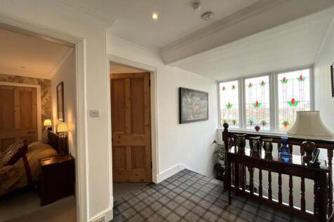 STAIRCASE AND LANDING