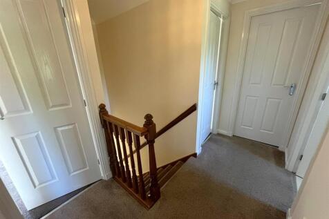 STAIRCASE &amp; LANDING