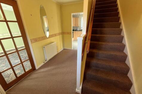 STAIRCASE &amp; LANDING
