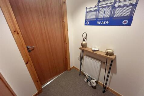 ENTRANCE VESTIBULE