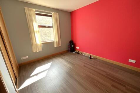 GROUND FLOOR BEDROOM
