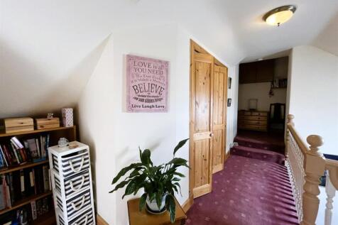 STAIRCASE AND LANDING