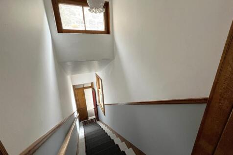 PRIVATE ENTRANCE