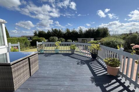 DECKING