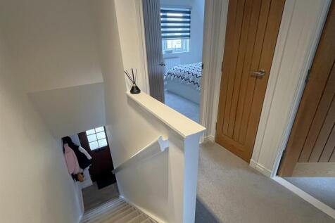 STAIRCASE &amp; LANDING