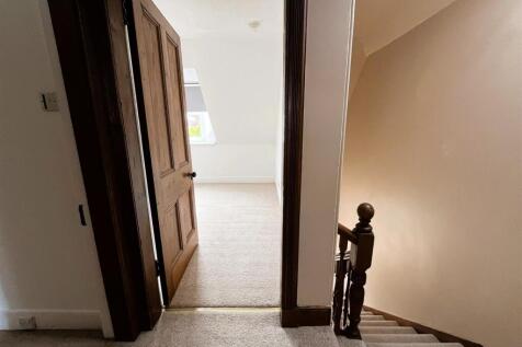 STAIRCASE AND LANDING