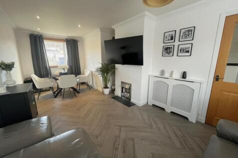 LOUNGE / DINER