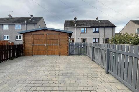 GARAGE &amp; DRIVEWAY