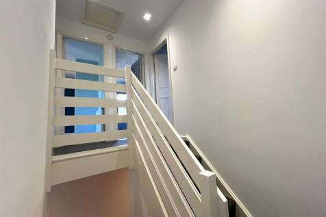 STAIRCASE &amp; LANDING