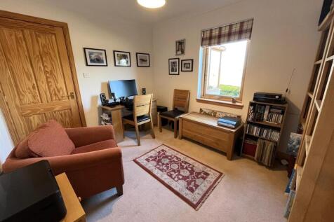 BEDROOM 4/STUDY