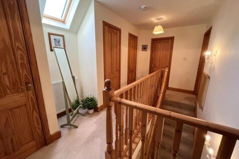 STAIRCASE AND LANDING