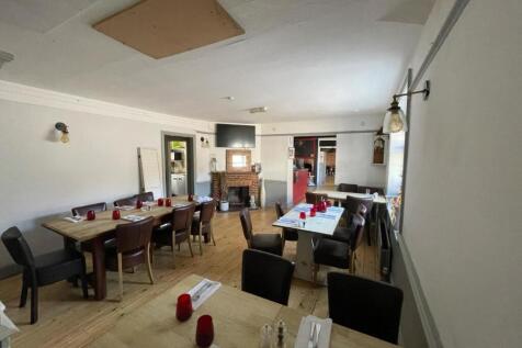 Lazy Lion Third Dine Area 2.jpg