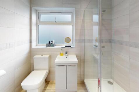 Woolmoor-Close-Thirsk-Bathroom.jpg