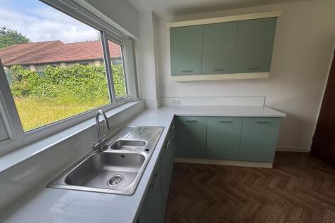 ASHDALE KITCHEN.jpg