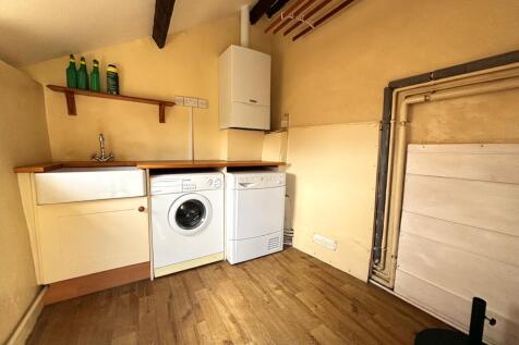Utility T202508041242.jpg