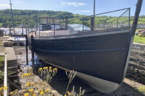 Front Shot Of Boat T202510301040.jpeg