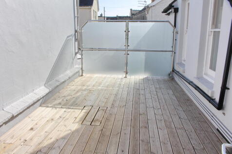 Flat 3 Terrace 1 T202511111023.jpg