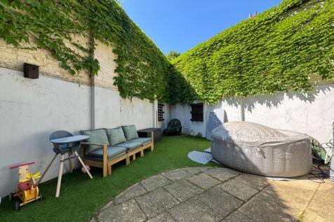 Property Image 4