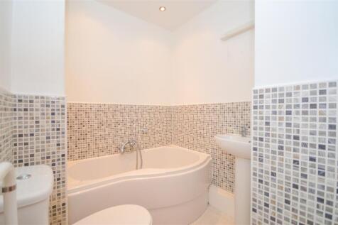 BATHROOM/W.C.