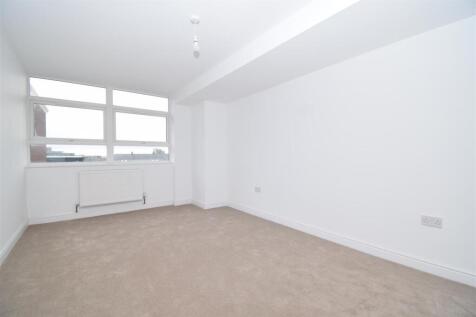 Kitchen / Lounge