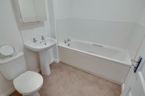 HOUSE BATHROOM/W.C.