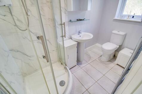 SHOWER ROOM/W.C.
