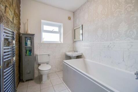 BATHROOM/W.C.
