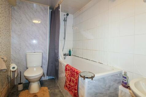 BATHROOM/W.C.
