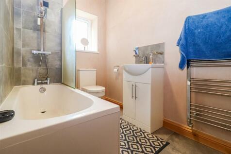 BATHROOM/W.C.