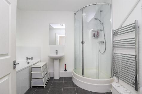 BATHROOM/W.C.