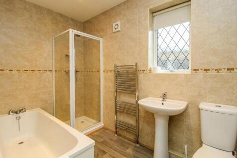 BATHROOM/W.C.