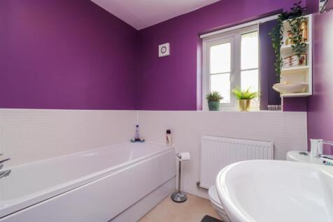 BATHROOM/W.C.