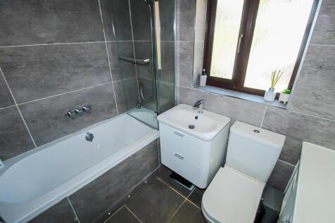 BATHROOM/W.C.
